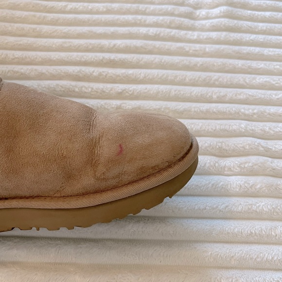 Ugh Bailey Bow Boots - Picture 3 of 4